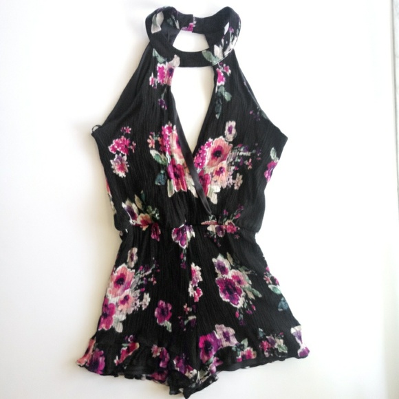 one clothing Pants - One Clothing Floral Choker Romper XS